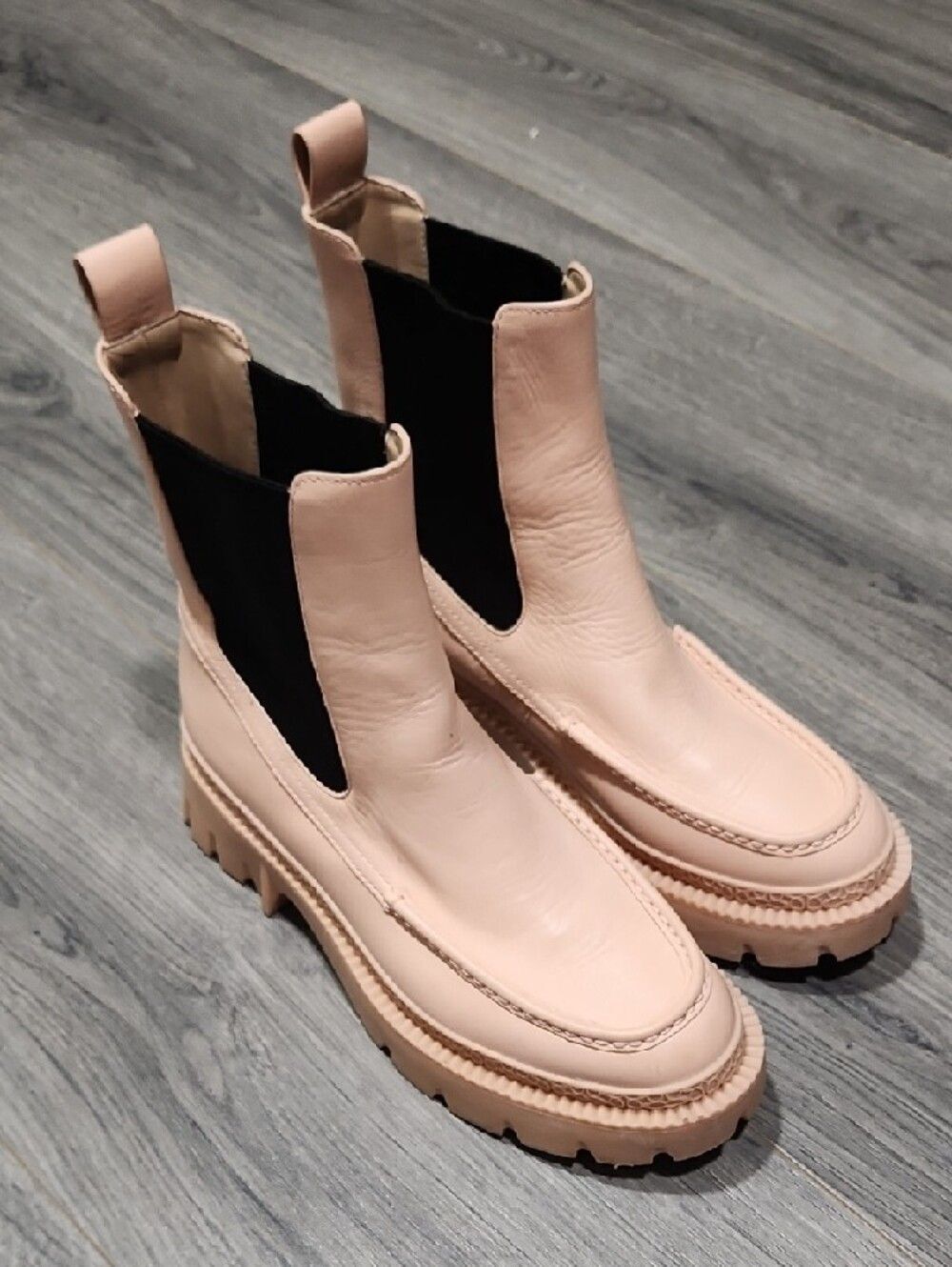 Women's Chunky Coach Joey Chelsea Boots in Blush Pink